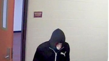 Las cámaras de seguridad permitieron identificar al sospechoso