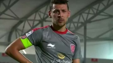 El jugador de Túnez Youssef Msakni se lesionó el fin de semana en un partido del club catarí Al Duhail.