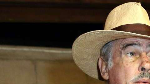 Andrés García.