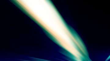 La velocidad de la luz en el vacío es de 300 mil km/sec.