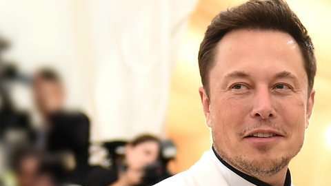 Elon Musk y Grimes.