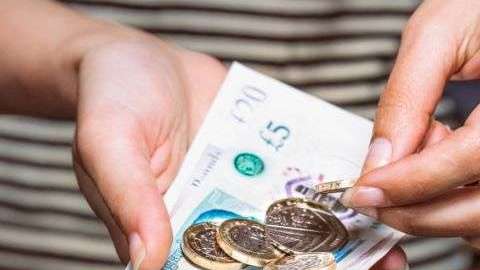 Eliminar el efectivo es un problema para algunos.