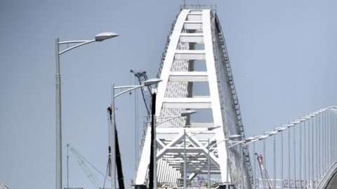 El nuevo puente de Kerch es el más largo de Europa.