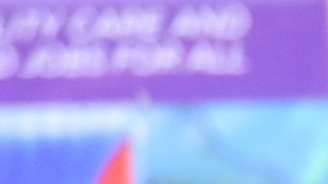 NYPD custodiando el desfile boricua en 2017.