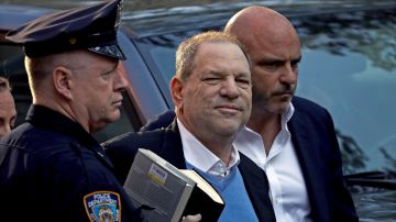 Harvey Weinstein se entregó en la Comisaría 1 de Nueva York