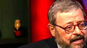 Falcón nació en Puerto Rico en 1951