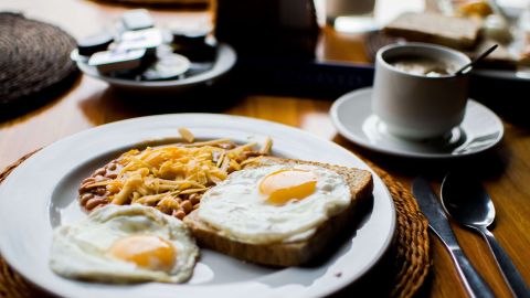 Cuando se deja de comer por más de seis horas, disminuye la capacidad para concentrarse y memorizar.