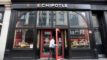 La cadena ha tenido que cerrar otros restaurantes por un brote de E.coli en nueve estados./Shutterstock