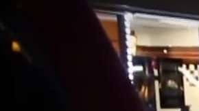 Uno de los restaurante tuvo que cerrar temporalmente por falta de trabajadores