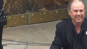 Todd Fisher, hermano de la estrella, desveló la placa.