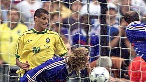 Francia derrotó 3-0 a Brasil en la final del Mundial de 1998