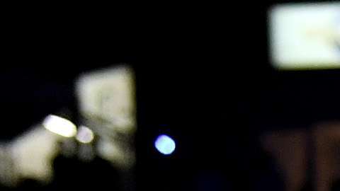 Cecilia Braekhus celebra en Carson, California con sus cinturones de campeona mundial.