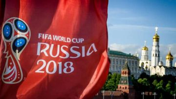 El balón comenzará a rodar en Rusia y la FIFA repartirá los beneficios económicos a cada federación participante. (Foto: MLADEN ANTONOV / AFP/Getty Images)