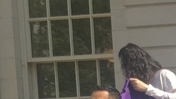 Activistas ayer en las escalinatas de la Alcaldía de NY, enfatizaron la importancia de concientizar a los miembros de la comunidad sobre la hepatitis viral.