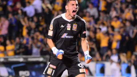 Nahuel Guzmán de los Tigres de la UANL se sube de rebote a Rusia 2018. (Foto: Imago7)