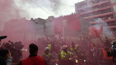 Así lucen las inmediaciones del estadio Nemesio Diez antes de la final entre Toluca y Santos Laguna.
(Foto: Imago7 Etzel Espinosa)
