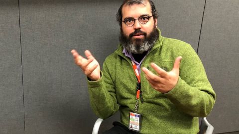 El doctor Oscar J. Ocasio es un psicólogo puertorriqueño especializado en depresión.