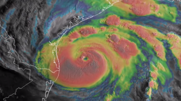 El huracán Harvey en una imagen infrarroja captada el 25 de agosto de 2017.