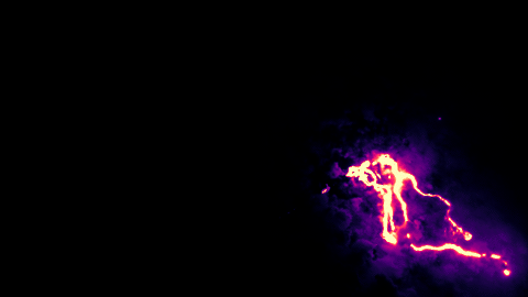 El flujo de lava del volcán Kilauea visto en la noche del 23 de mayo de 2018.