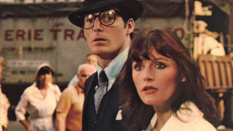 Margot Kidder interpretó a Lois Lane.