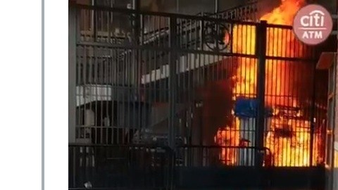 Las llamas fueron controladas rápidamente