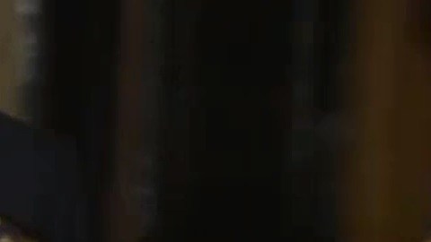 Robles evadió la mirada ante la prensa al ser arrestado