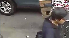 El sospechoso fue captado por una cámara de seguridad