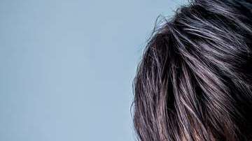 Uno de los síntomas es fuerte dolor abdominal.