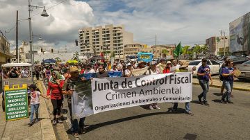 El 1 de mayo miles de puertorriqueños salieron a la calle para mostrar su indignación.