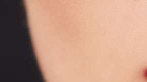 Las mujeres se pintan los labios desde hace unos 5,000 años.