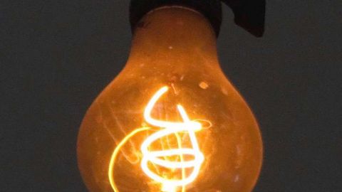 La Bombilla Centenaria ya alumbró más de un millón de horas.