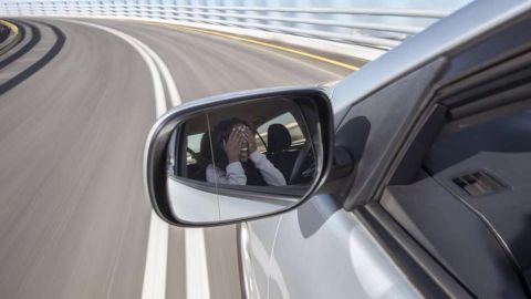 A algunas personas les puede dar incluso décadas después de estar conduciendo.