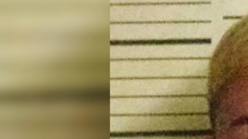 Grant Hall generó sospechas que llevaron a requisar su carro