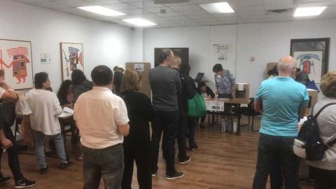 Los colombianos habilitados para votar pueden acercarse a sufragar en el Consulado de Colombia en Nueva York.