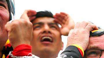 Hinchas alemanes sufrieron como nunca. EFE