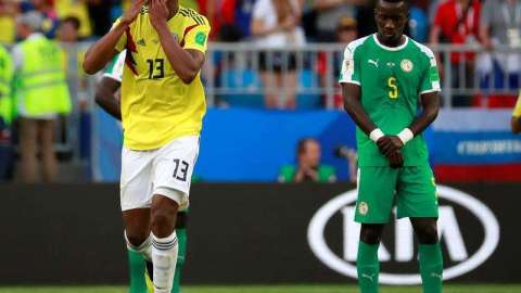 Yerry Mina celebra el gol de la clasificación. EFE