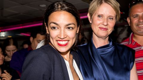 Ocasio-Cortez y Cynthia Nixon representan a los demócratas "rebeldes"