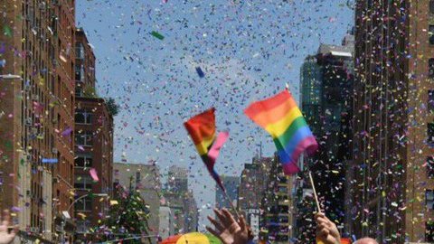 El gobernador Andrew Cuomo participó en el desfile.