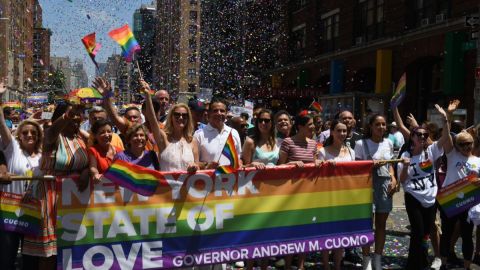 El gobernador Andrew Cuomo participó en el desfile.