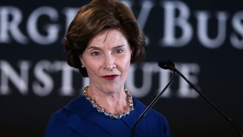 Laura Bush criticó la política de separación de familias del presidente Trump.