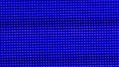 Kim Kardashian recibiendo su premio.