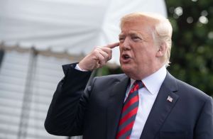 Conservadores latinos que apoyaron a Trump buscan distanciarse y borrar su anterior entusiasmo