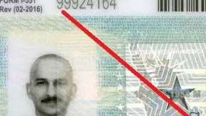 Son más de 50 faltas las que lo pueden hacer perder su "Green Card"