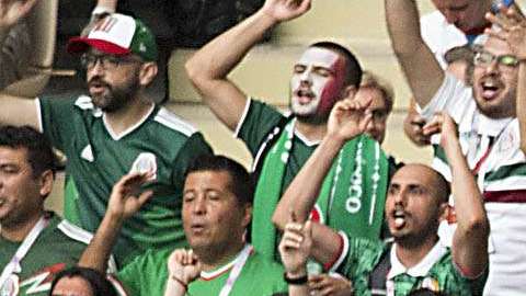 El presunto ladrón fue señalado en medio de los festejos de la afición mexicana