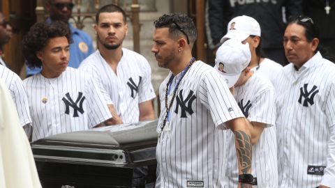 El padre de Junior en el funeral, 2018.