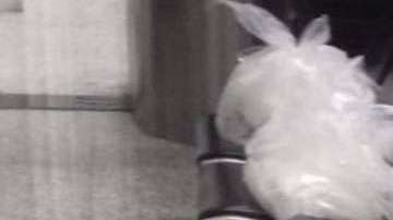 Nizam Hussein Shalak quedó atrapado en un aeropuerto de Ecuador.