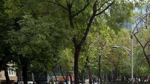 Exigen justicia para los 43 normalistas desaparecidos de Ayotzinapa.