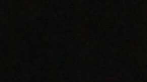 Lisandro Guzmán (centro) cargando el féretro de su hijo en 2018.