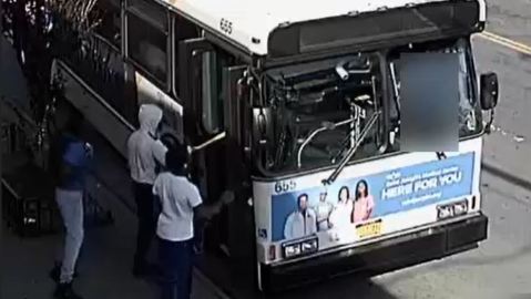 Paliza a conductor autobús en El Bronx