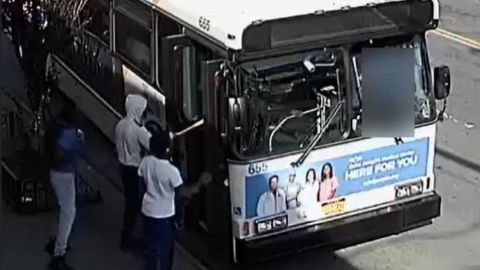 Paliza a conductor autobús en El Bronx